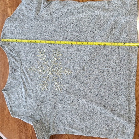 2X Falls Creek Gray Sweater with Sparkly Snowflake - Picture 3 of 5